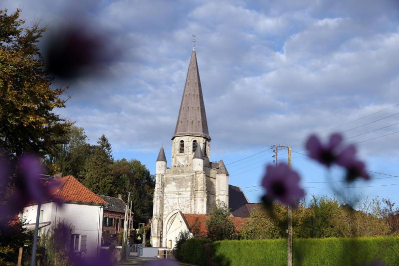Le clocher de l'église Saint-Sulpice date du XVe siècle. PHOTO MATHIEU BOTTE
