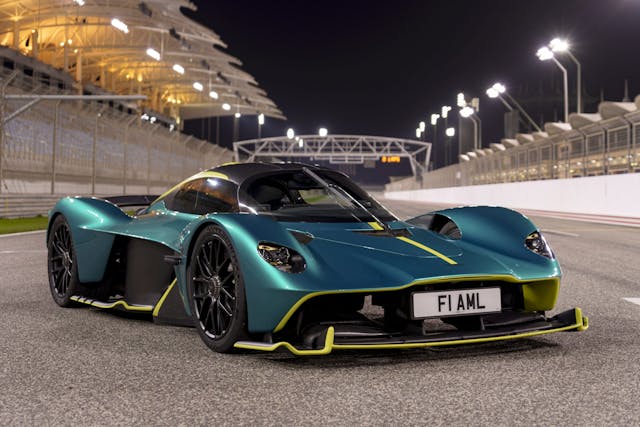 Aston Martin Valkyrie trois quart avant