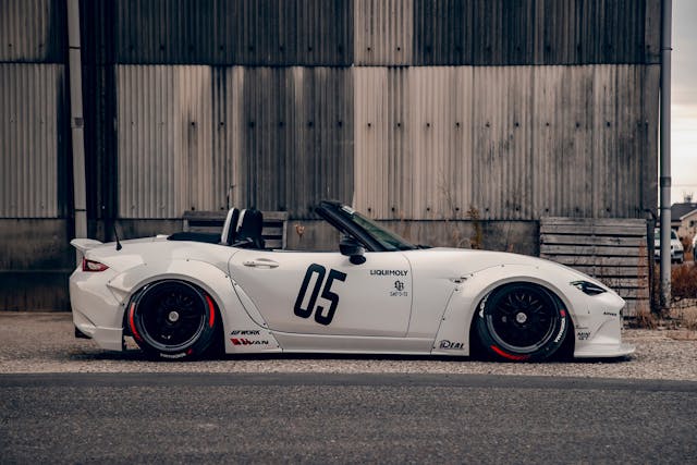 Liberty Walk ND Miata 4