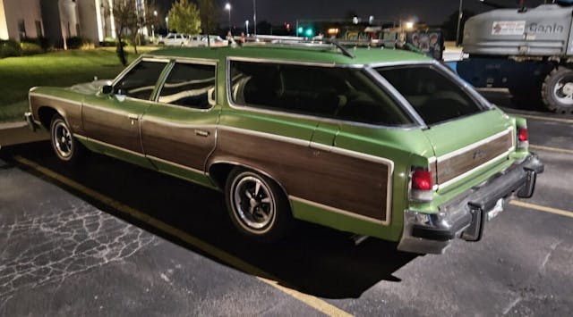 Pontiac Grand Safari 1976, trois quarts arrière