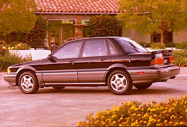 1992 Mitsubishi Sedan