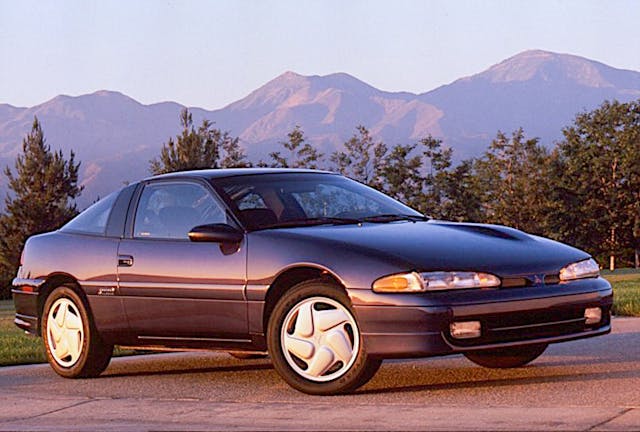 1992 Mitsubishi Coupé Front trois quarts
