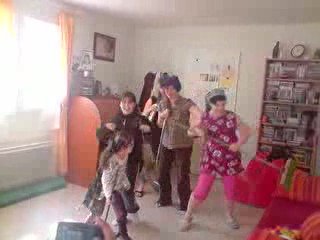 Dailymotion V220309_13.57 poule poule mania