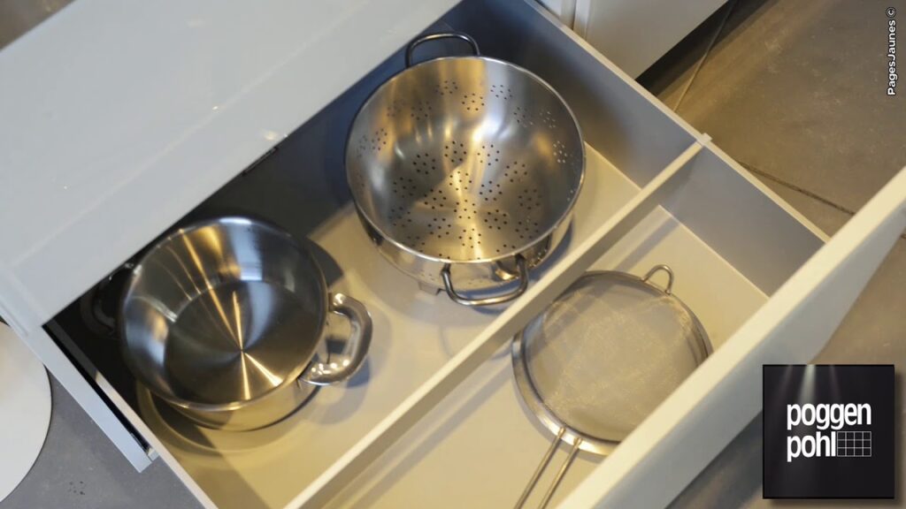 Maisonneuve, cuisines, salle de bains et rangements à Neuilly-sur-Seine.