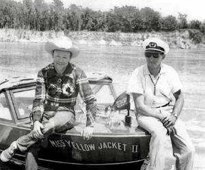 , France: Roy Rogers a visité le nord-est du Texas en bateau sur la rivière Rouge