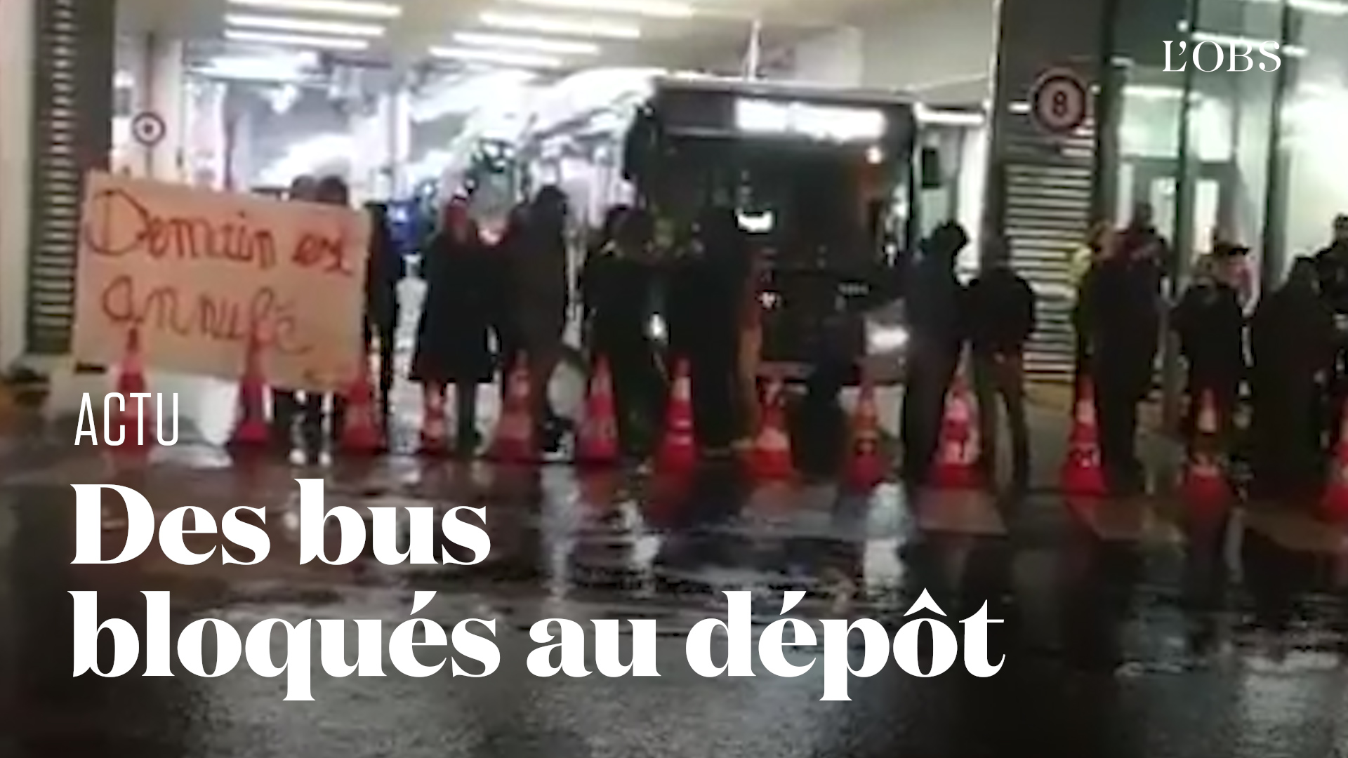 Dailymotion Des grévistes bloquent les dépôts de bus de la RATP
