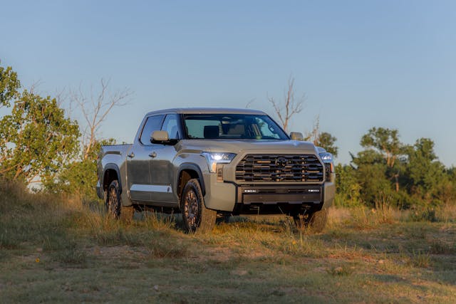 Trois quarts avant du Toyota Tundra Trailhunter 2027