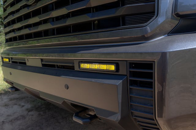Phares antibrouillard extérieurs du Toyota Sequoia Trailhunter 2027