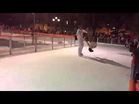 Pensée pour tous nos disparus de 2015 (Patinoire urbaine de Clichy 92)
