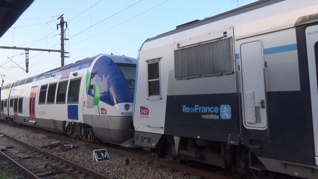 Gare de Meaux #10 : "DDS" B 82500 et Z 20500 et Golden Eagle Danube Express